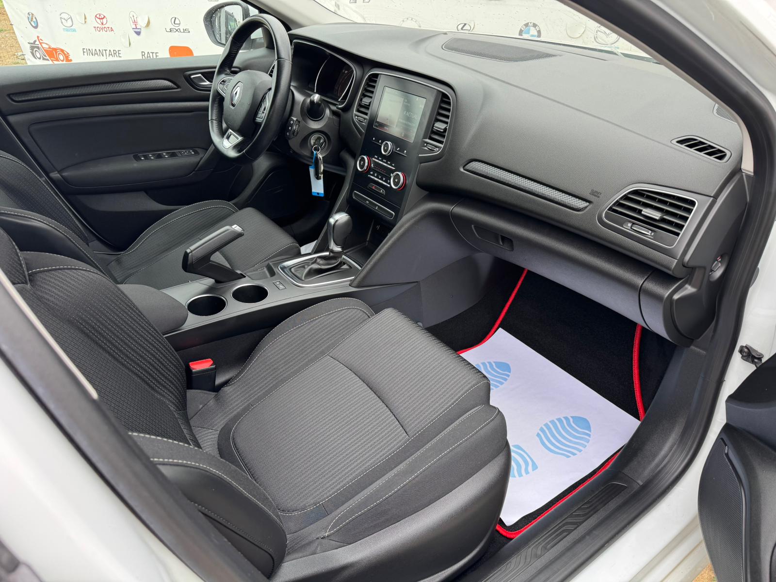 
								Renault Megane 1.5 DCI full									