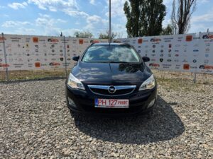 Opel Astra J