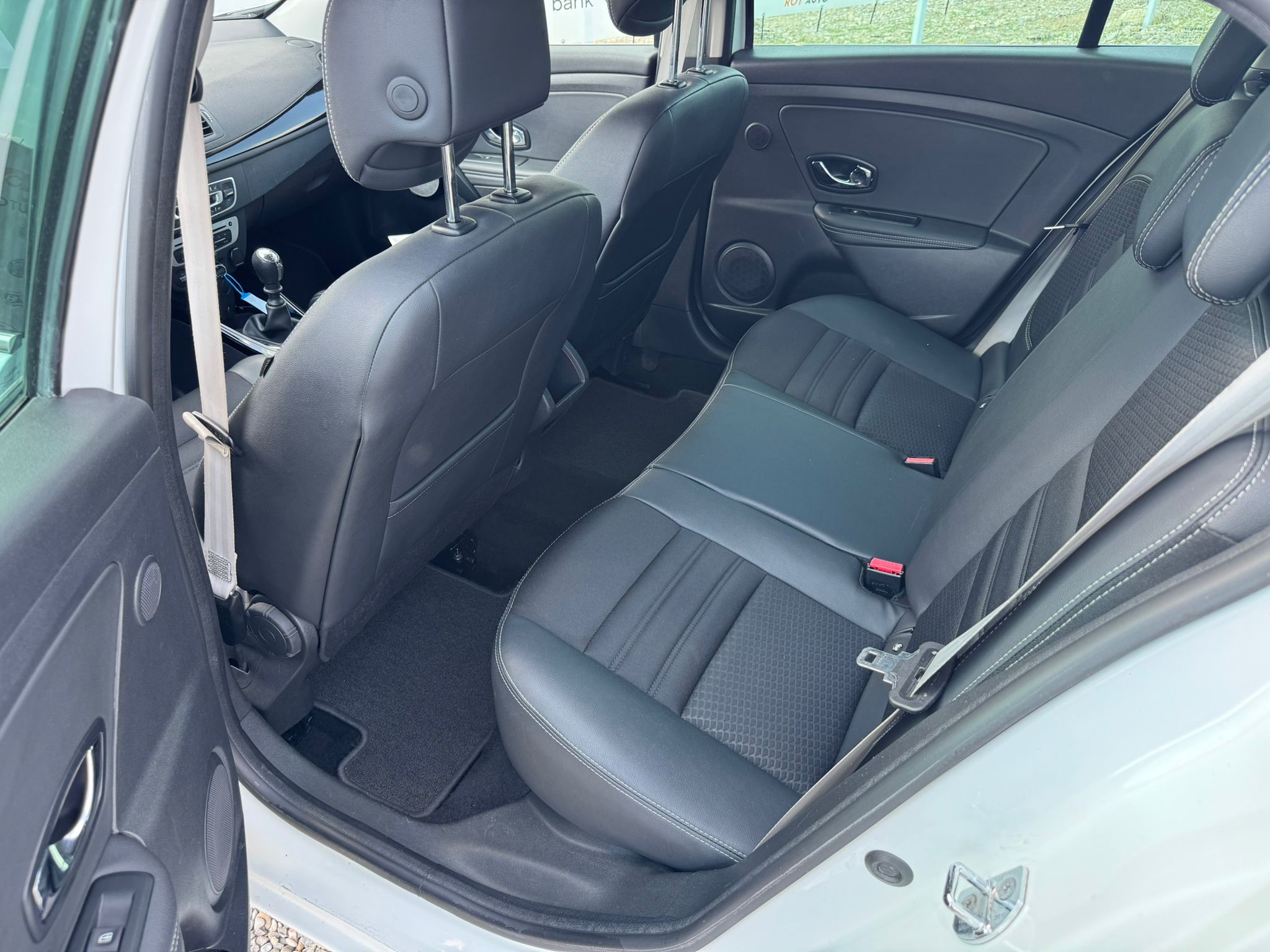 
								Renault Megane – Bose Edition full									