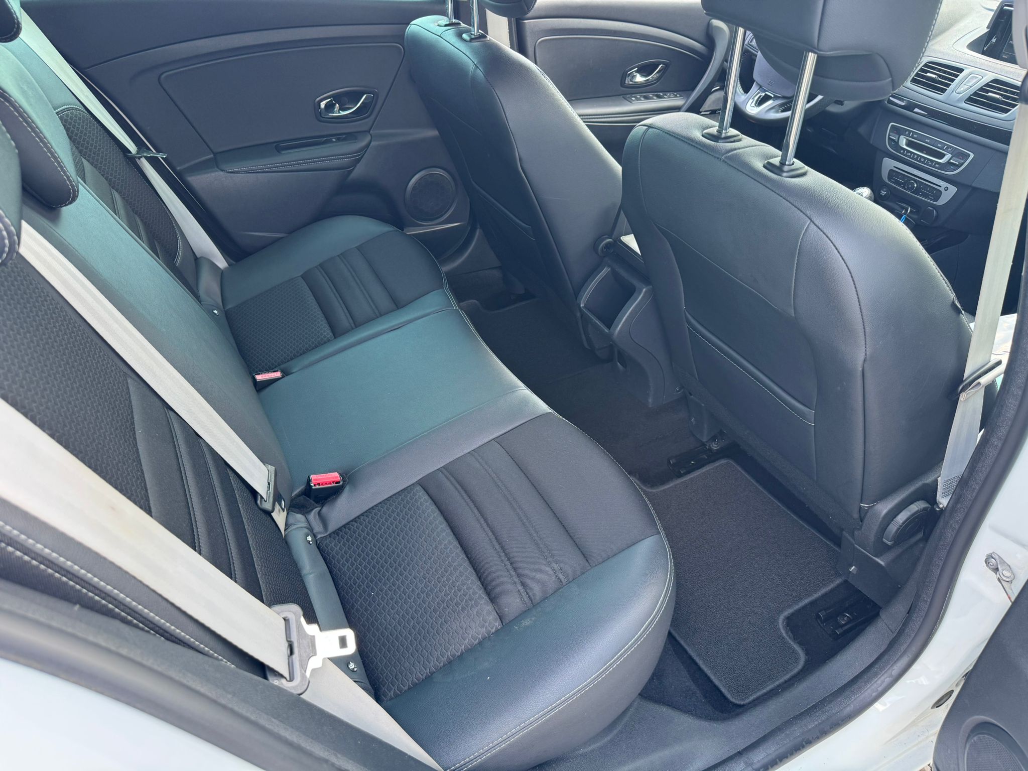 
								Renault Megane – Bose Edition full									