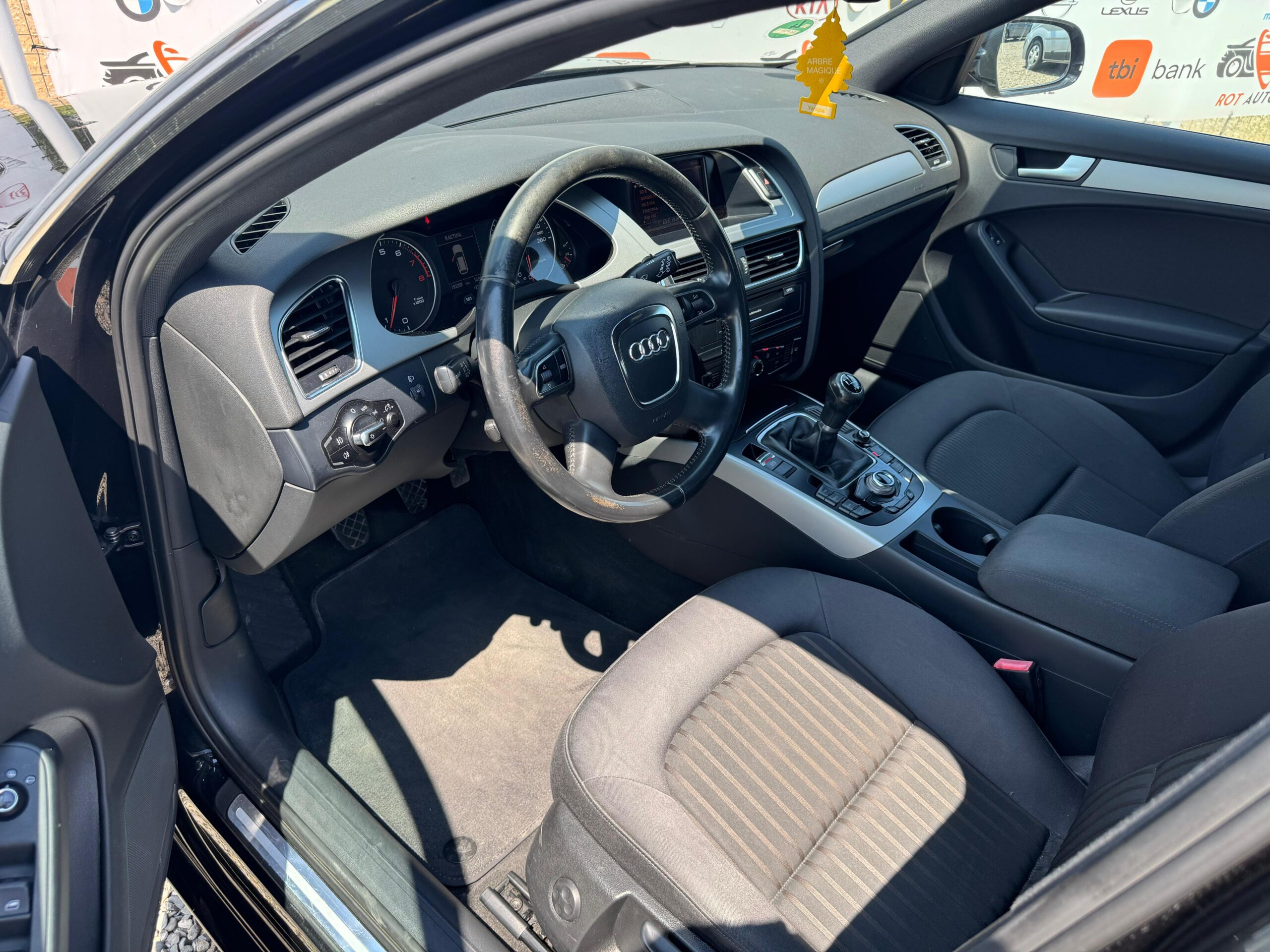 
								Audi A4 – TSI full									